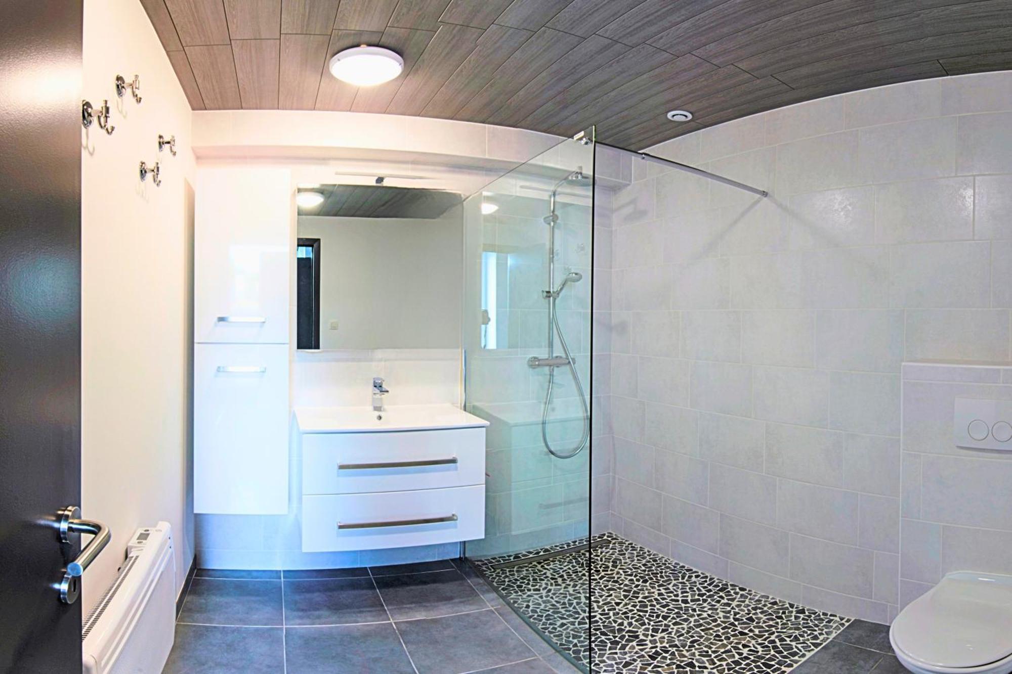 Au Chant Des Roches - Parking - Wifi - Terrasse - Chambres Familiales - Cerfontaine Exterior photo